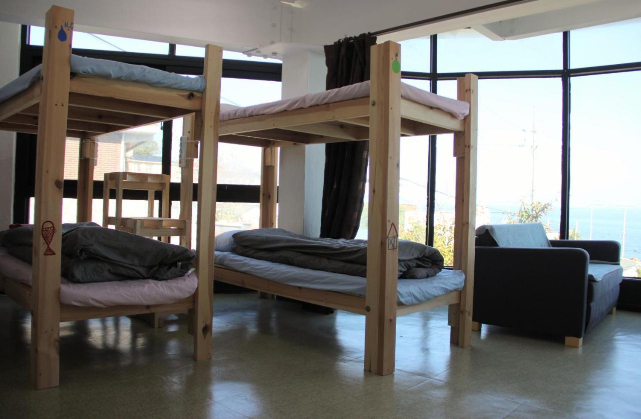 Redo Backpacker'S Vandrarhem Gangneung Exteriör bild